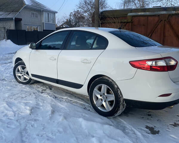 Білий Рено Флюенс, об'ємом двигуна 1.6 л та пробігом 223 тис. км за 7400 $, фото 5 на Automoto.ua