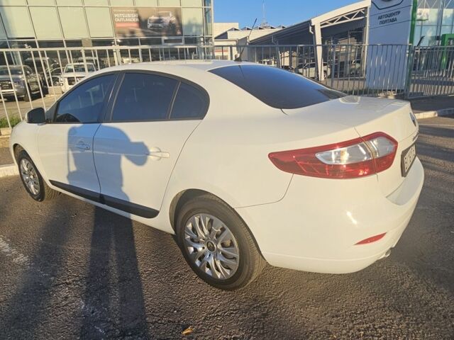 Белый Рено Флюенс, объемом двигателя 1.5 л и пробегом 155 тыс. км за 9600 $, фото 1 на Automoto.ua