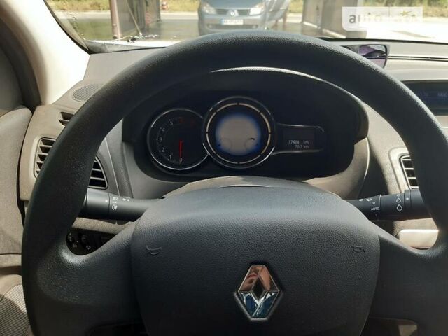 Белый Рено Флюенс, объемом двигателя 1.6 л и пробегом 176 тыс. км за 8300 $, фото 8 на Automoto.ua