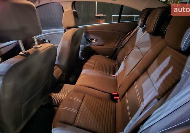 Белый Рено Флюенс, объемом двигателя 1.46 л и пробегом 156 тыс. км за 9600 $, фото 21 на Automoto.ua