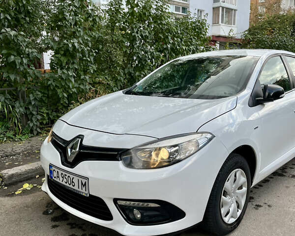 Білий Рено Флюенс, об'ємом двигуна 1.46 л та пробігом 205 тис. км за 9300 $, фото 2 на Automoto.ua