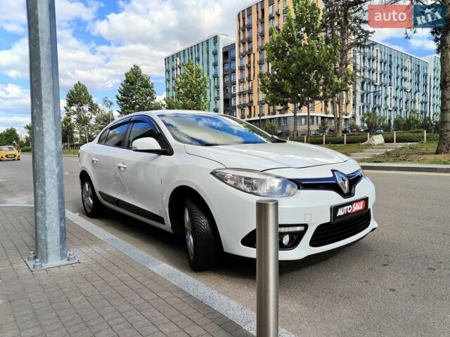 Білий Рено Флюенс, об'ємом двигуна 1.46 л та пробігом 257 тис. км за 5990 $, фото 27 на Automoto.ua