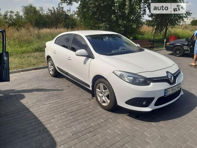 Белый Рено Флюенс, объемом двигателя 1.6 л и пробегом 176 тыс. км за 8300 $, фото 7 на Automoto.ua