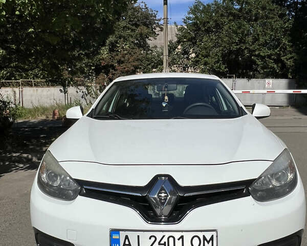 Білий Рено Флюенс, об'ємом двигуна 1.6 л та пробігом 218 тис. км за 7000 $, фото 1 на Automoto.ua