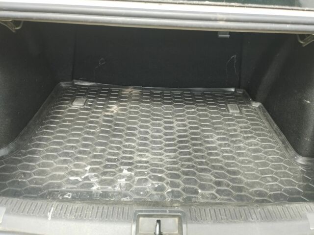 Бежевый Рено Флюенс, объемом двигателя 1.6 л и пробегом 213 тыс. км за 5300 $, фото 8 на Automoto.ua