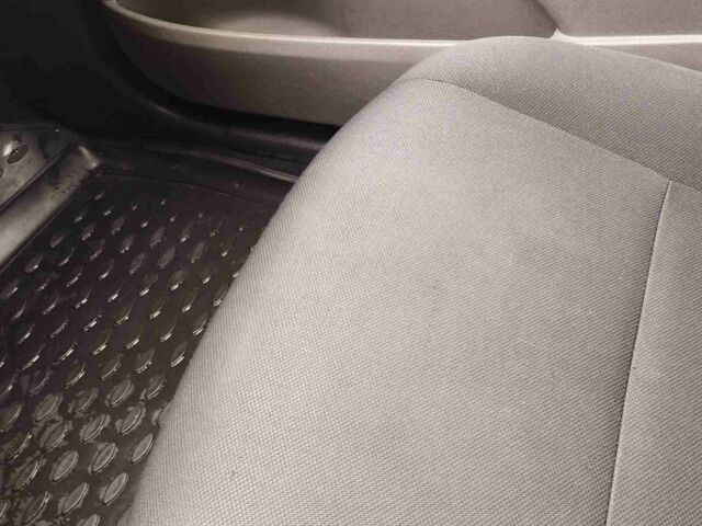 Бежевый Рено Флюенс, объемом двигателя 1.6 л и пробегом 213 тыс. км за 5300 $, фото 5 на Automoto.ua