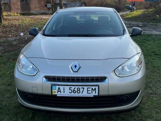 Бежевий Рено Флюенс, об'ємом двигуна 1.6 л та пробігом 214 тис. км за 5600 $, фото 1 на Automoto.ua