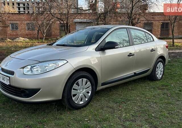 Бежевий Рено Флюенс, об'ємом двигуна 1.6 л та пробігом 214 тис. км за 5600 $, фото 5 на Automoto.ua