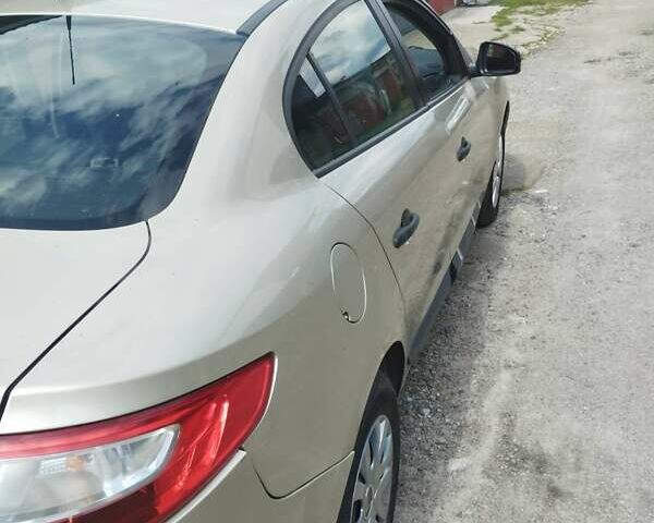 Бежевий Рено Флюенс, об'ємом двигуна 1.6 л та пробігом 213 тис. км за 5300 $, фото 3 на Automoto.ua