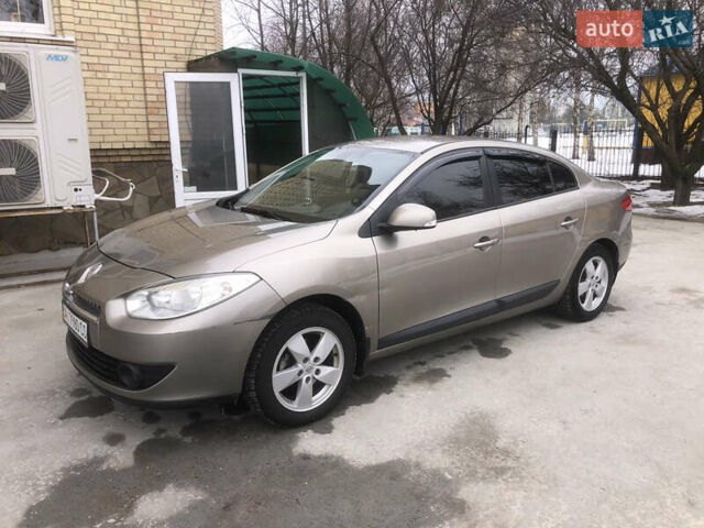 Бежевий Рено Флюенс, об'ємом двигуна 1.6 л та пробігом 304 тис. км за 4899 $, фото 20 на Automoto.ua