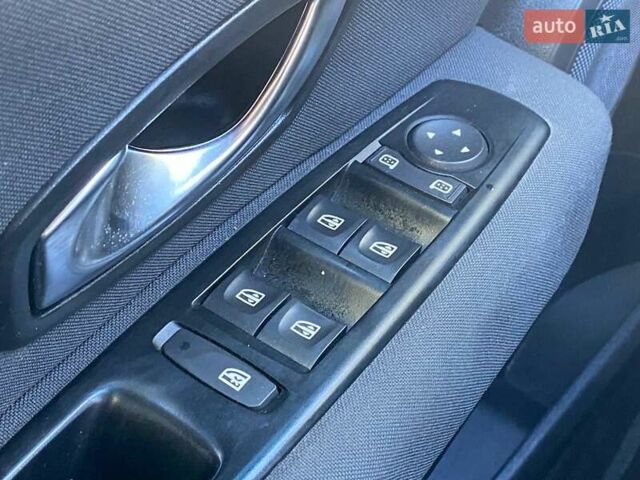 Бежевий Рено Флюенс, об'ємом двигуна 1.46 л та пробігом 260 тис. км за 5490 $, фото 21 на Automoto.ua