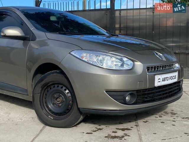 Бежевий Рено Флюенс, об'ємом двигуна 1.46 л та пробігом 260 тис. км за 5490 $, фото 3 на Automoto.ua
