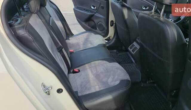 Бежевый Рено Флюенс, объемом двигателя 2 л и пробегом 229 тыс. км за 8000 $, фото 18 на Automoto.ua