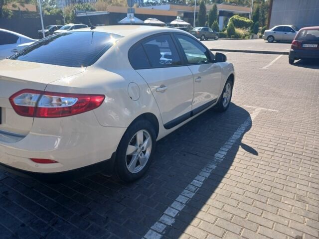 Рено Флюенс 2013 у Дніпро (Дніпропетровську) на Automoto.ua Бежевий Рено Флюенс, об'ємом двигуна 2 л та пробігом 125 тис. км за 8000 $, фото 2 на Automoto.ua