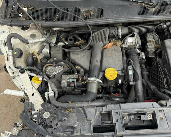 Бежевый Рено Флюенс, объемом двигателя 1.46 л и пробегом 220 тыс. км за 3200 $, фото 3 на Automoto.ua