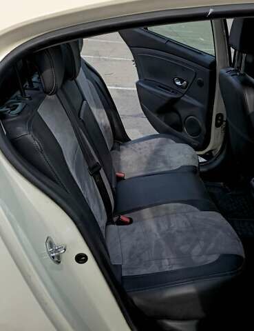 Бежевый Рено Флюенс, объемом двигателя 2 л и пробегом 229 тыс. км за 8000 $, фото 19 на Automoto.ua