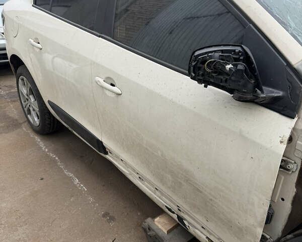 Бежевый Рено Флюенс, объемом двигателя 1.46 л и пробегом 220 тыс. км за 3200 $, фото 9 на Automoto.ua