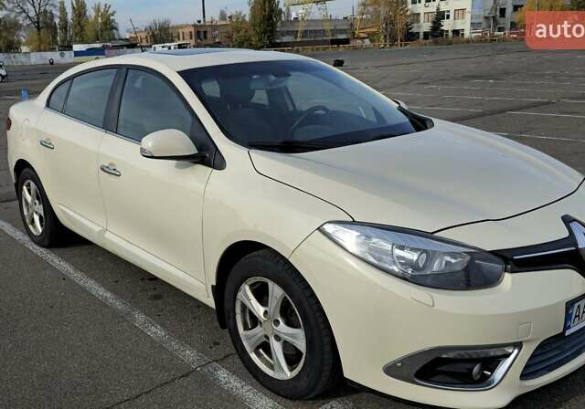 Бежевый Рено Флюенс, объемом двигателя 2 л и пробегом 229 тыс. км за 8000 $, фото 2 на Automoto.ua