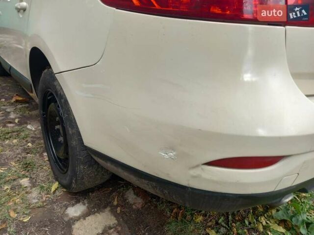 Бежевый Рено Флюенс, объемом двигателя 1.6 л и пробегом 275 тыс. км за 8000 $, фото 6 на Automoto.ua