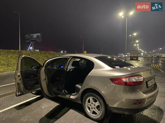 Бежевый Рено Флюенс, объемом двигателя 1.46 л и пробегом 233 тыс. км за 7300 $, фото 13 на Automoto.ua