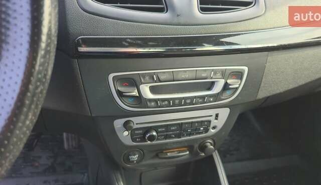 Бежевый Рено Флюенс, объемом двигателя 2 л и пробегом 229 тыс. км за 8000 $, фото 14 на Automoto.ua