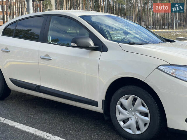 Бежевый Рено Флюенс, объемом двигателя 1.46 л и пробегом 160 тыс. км за 7600 $, фото 14 на Automoto.ua