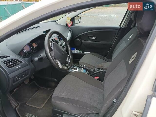 Бежевый Рено Флюенс, объемом двигателя 1.46 л и пробегом 226 тыс. км за 8300 $, фото 8 на Automoto.ua