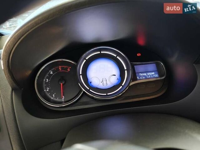 Бежевый Рено Флюенс, объемом двигателя 1.46 л и пробегом 126 тыс. км за 9499 $, фото 161 на Automoto.ua