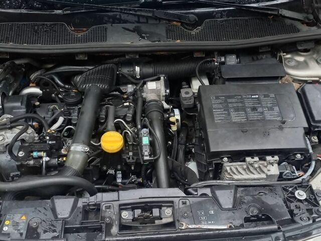 Бежевый Рено Флюенс, объемом двигателя 1.5 л и пробегом 251 тыс. км за 8300 $, фото 9 на Automoto.ua