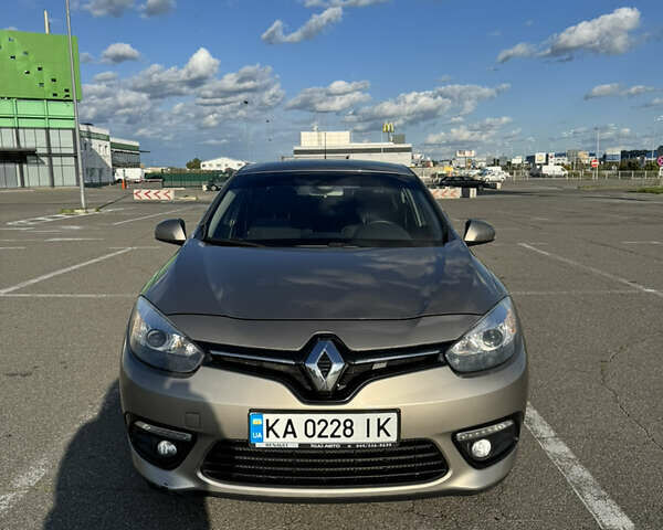 Бежевый Рено Флюенс, объемом двигателя 1.46 л и пробегом 165 тыс. км за 9200 $, фото 7 на Automoto.ua