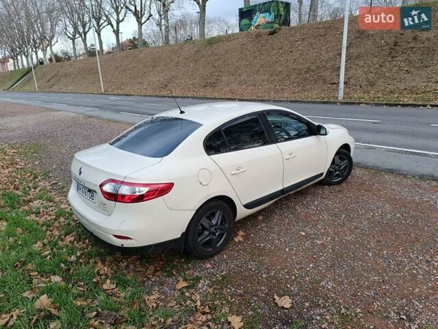 Бежевий Рено Флюенс, об'ємом двигуна 1.46 л та пробігом 125 тис. км за 6000 $, фото 2 на Automoto.ua