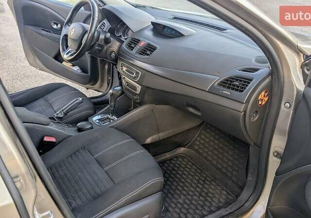 Бежевий Рено Флюенс, об'ємом двигуна 1.46 л та пробігом 144 тис. км за 9500 $, фото 7 на Automoto.ua