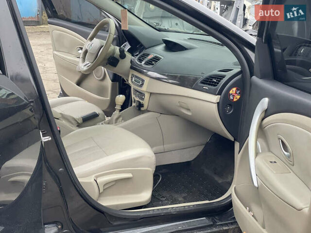 Чорний Рено Флюенс, об'ємом двигуна 1.46 л та пробігом 313 тис. км за 6250 $, фото 11 на Automoto.ua