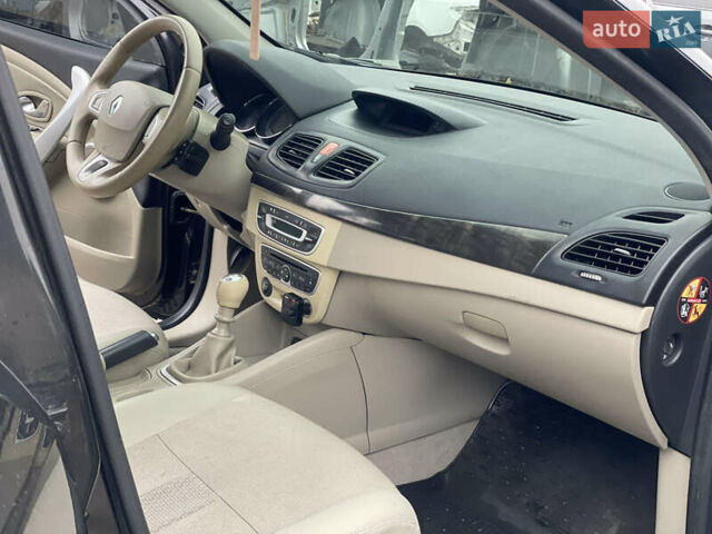 Чорний Рено Флюенс, об'ємом двигуна 1.46 л та пробігом 313 тис. км за 6250 $, фото 8 на Automoto.ua