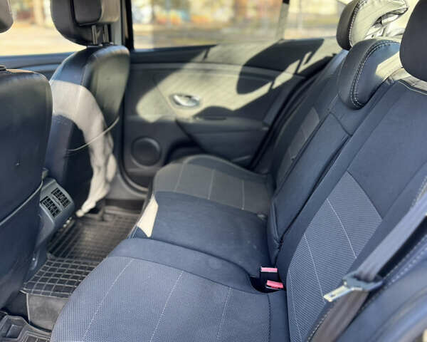 Черный Рено Флюенс, объемом двигателя 1.6 л и пробегом 135 тыс. км за 7700 $, фото 10 на Automoto.ua