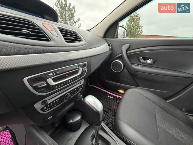 Чорний Рено Флюенс, об'ємом двигуна 2 л та пробігом 203 тис. км за 6000 $, фото 18 на Automoto.ua