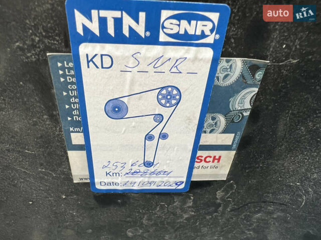 Черный Рено Флюенс, объемом двигателя 1.6 л и пробегом 195 тыс. км за 6800 $, фото 31 на Automoto.ua