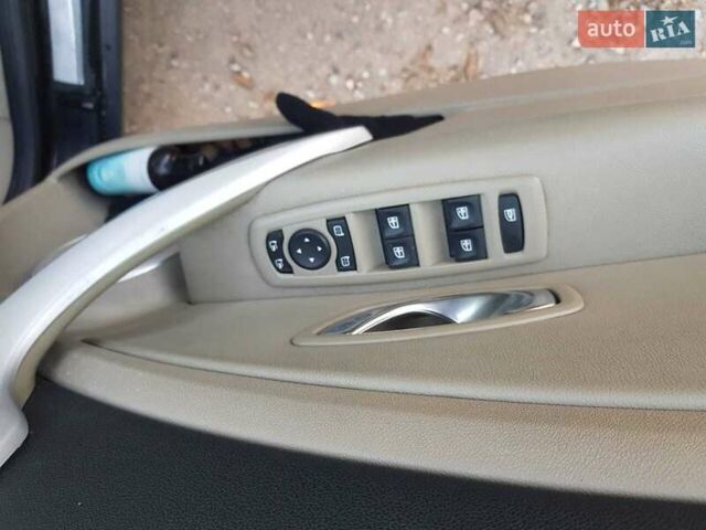 Черный Рено Флюенс, объемом двигателя 1.6 л и пробегом 237 тыс. км за 5900 $, фото 12 на Automoto.ua