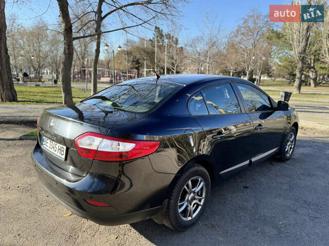 Черный Рено Флюенс, объемом двигателя 1.6 л и пробегом 135 тыс. км за 7700 $, фото 2 на Automoto.ua