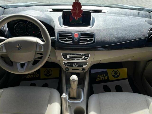 Черный Рено Флюенс, объемом двигателя 1.6 л и пробегом 144 тыс. км за 6500 $, фото 20 на Automoto.ua