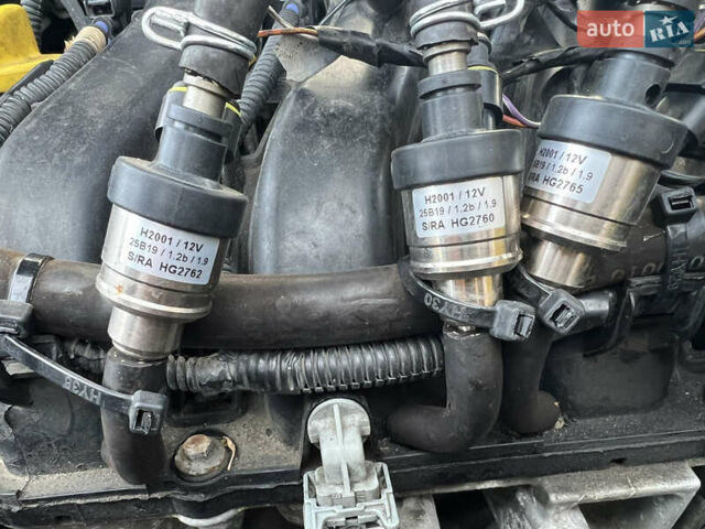 Черный Рено Флюенс, объемом двигателя 1.6 л и пробегом 195 тыс. км за 6800 $, фото 28 на Automoto.ua