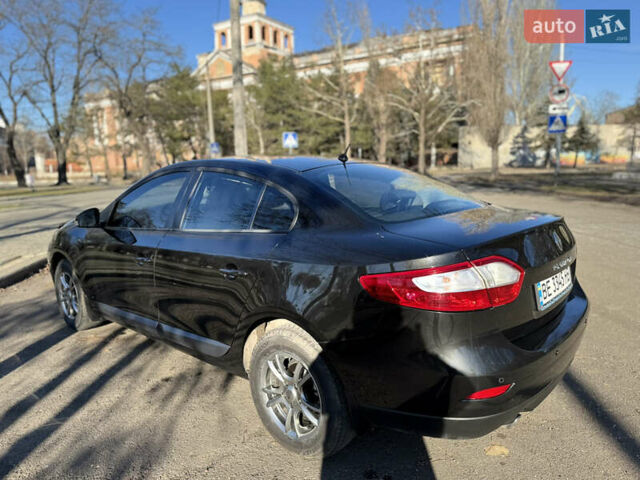 Черный Рено Флюенс, объемом двигателя 1.6 л и пробегом 135 тыс. км за 7700 $, фото 4 на Automoto.ua
