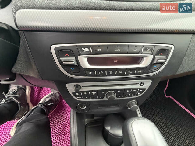 Чорний Рено Флюенс, об'ємом двигуна 2 л та пробігом 203 тис. км за 6000 $, фото 17 на Automoto.ua