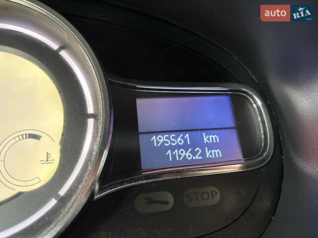 Черный Рено Флюенс, объемом двигателя 1.6 л и пробегом 195 тыс. км за 6800 $, фото 15 на Automoto.ua