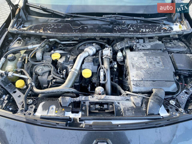 Чорний Рено Флюенс, об'ємом двигуна 1.46 л та пробігом 200 тис. км за 6250 $, фото 12 на Automoto.ua