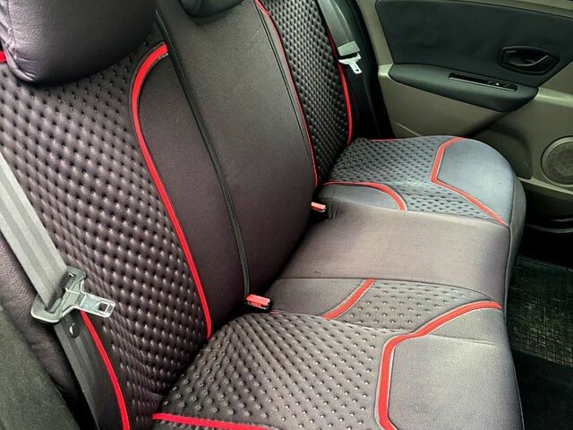 Черный Рено Флюенс, объемом двигателя 1.6 л и пробегом 195 тыс. км за 6500 $, фото 9 на Automoto.ua