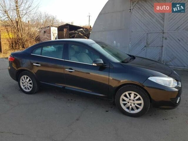 Черный Рено Флюенс, объемом двигателя 1.6 л и пробегом 237 тыс. км за 5900 $, фото 6 на Automoto.ua