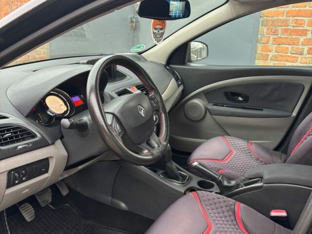 Чорний Рено Флюенс, об'ємом двигуна 1.6 л та пробігом 195 тис. км за 6500 $, фото 11 на Automoto.ua