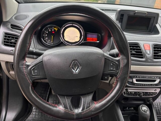 Чорний Рено Флюенс, об'ємом двигуна 1.6 л та пробігом 195 тис. км за 6500 $, фото 12 на Automoto.ua