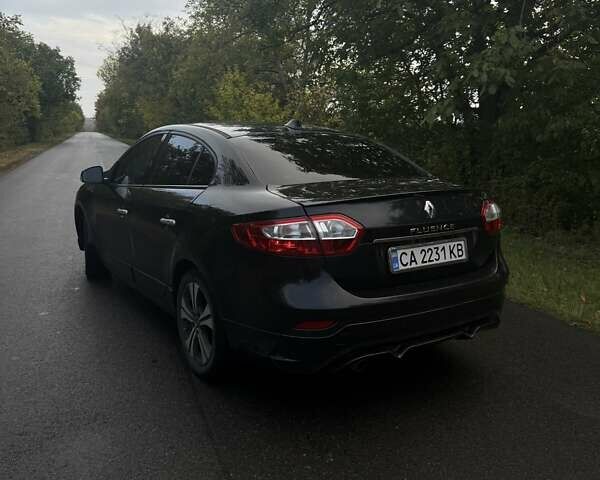 Черный Рено Флюенс, объемом двигателя 2 л и пробегом 187 тыс. км за 7500 $, фото 1 на Automoto.ua
